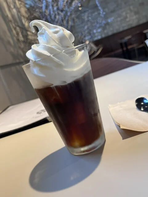 CAFE MULBERRY 店内