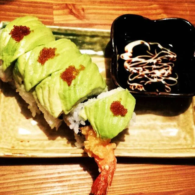 エビ天とアボカド巻き