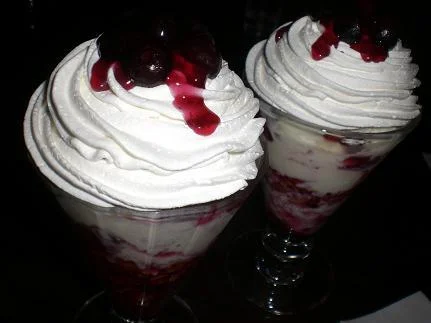 ブルーベリーパフェ