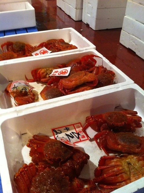 一番セリのカニ