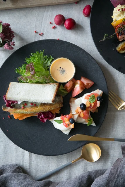 & Eat.by SUU｜札幌西18丁目の隠れ家カフェ【SUU雑貨店プロデュース】