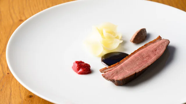 瀧川産鴨胸肉の炭火焼