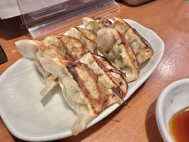 一口肉餃子