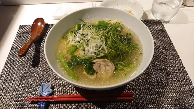 白ラーメン