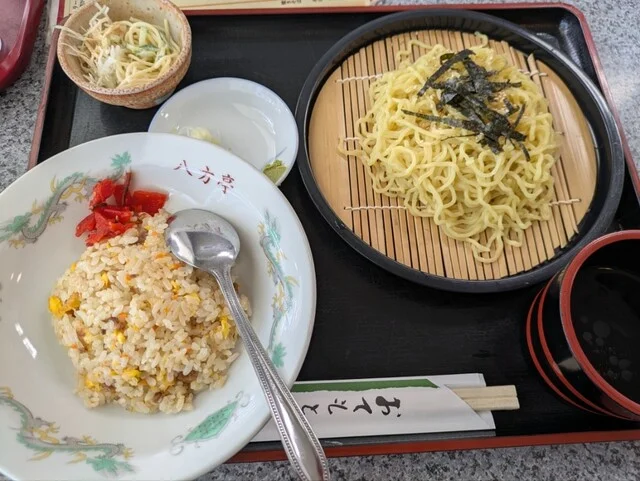 ざるラーメンと半チャーハンセット