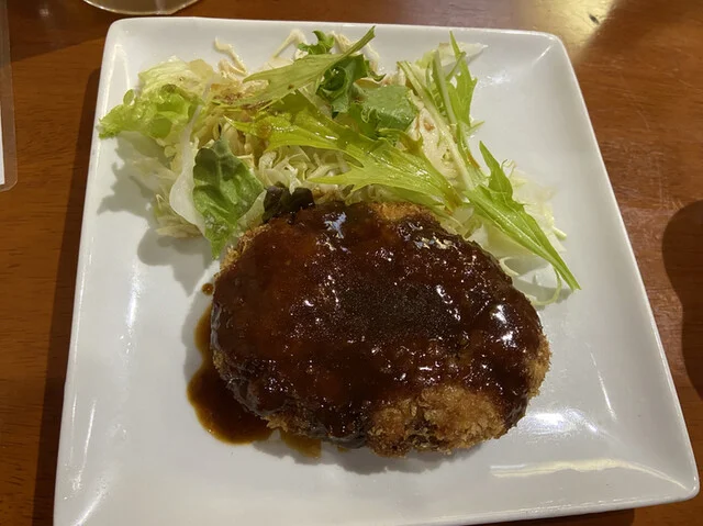 チーズメンチカツ