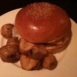 北海道産チキンバーガー