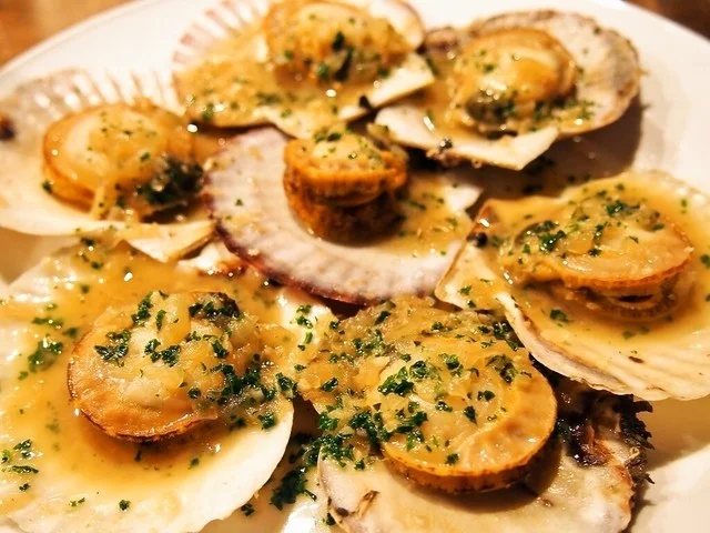 噴火湾産ホタテの白ワイン蒸し