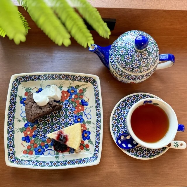 cafe&bar POLSKA札幌円山｜ポーランド食器のおしゃれカフェ完全ガイド