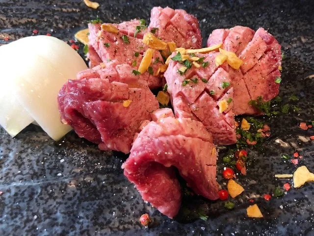 特選牛厚切り牛タン