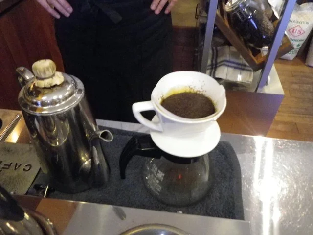 目の前でドリップ