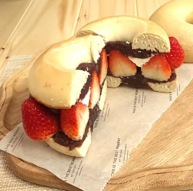 道産いちごと甘さ控えめ十勝あんとクリームチーズ