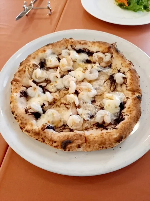 海老と生のりピッツァ