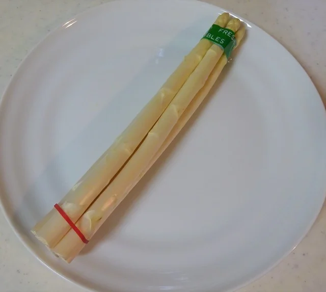 ホワイトアスパラガス