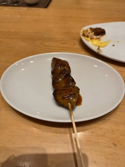 しろ（SHIRO）札幌円山｜焼き鳥百名店の比内地鶏とワイン500種【ウマ店】