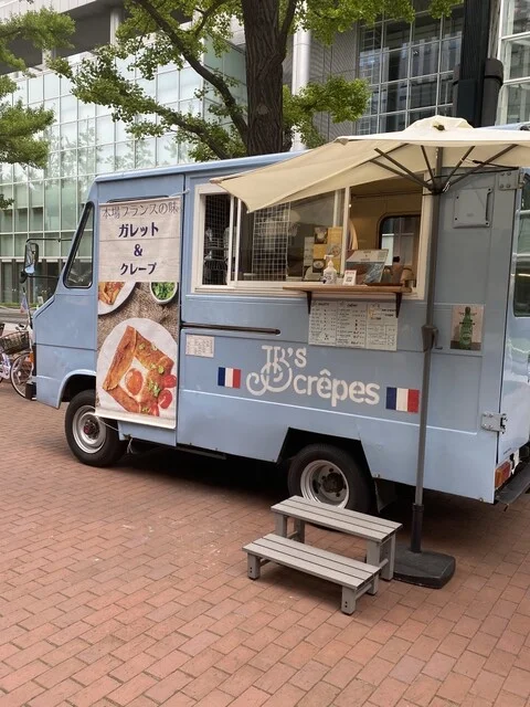 水色のキッチンカー