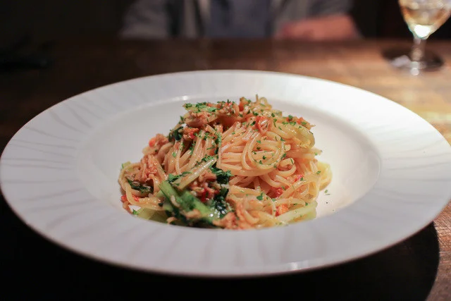 タラバガニとタァツァイのリングイーニ