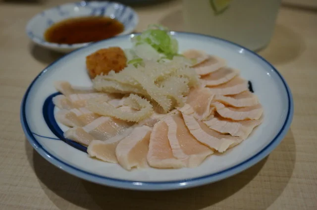 ふぐもどき（ミノの薄造り）