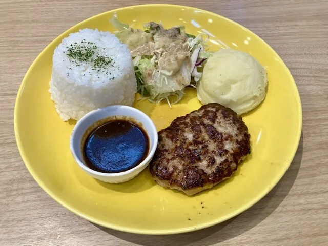 手ごねハンバーグプレート