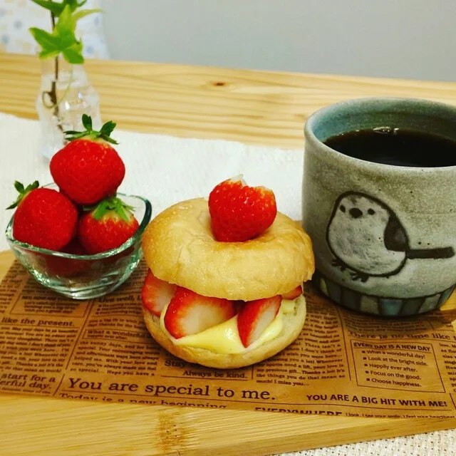 本日のごほうび（道産いちごとカスタードクリームサンドセット）