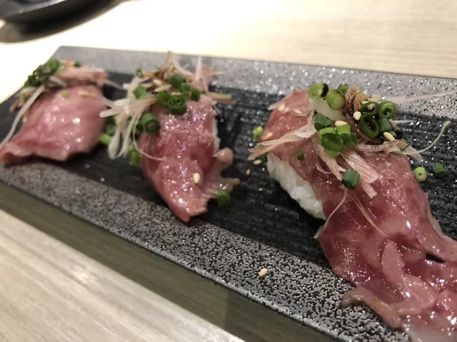 極上とろけロースの肉寿司