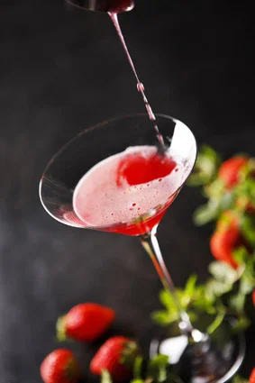 無農薬イチゴとバラのマティーニ
