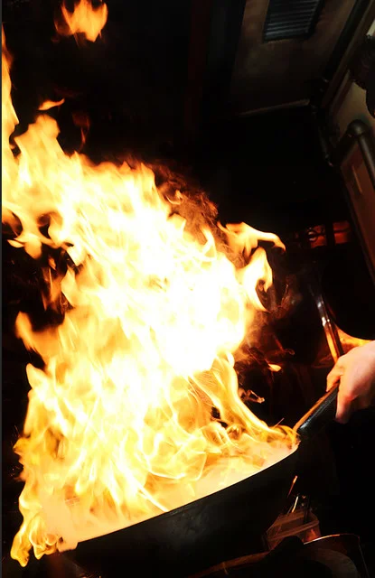 豪快な炎での調理
