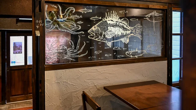 海をイメージした店内