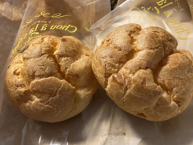 カスタードシュークリーム