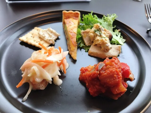 アンティパスト