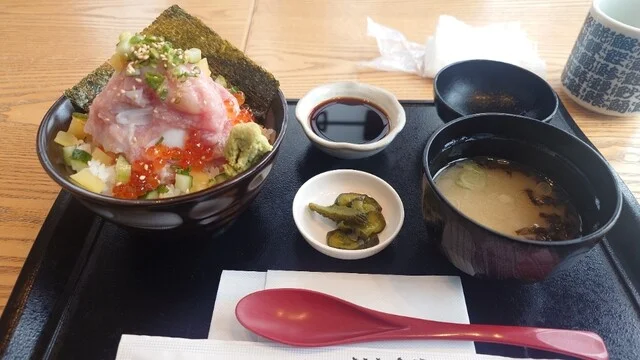魚一心まかない丼