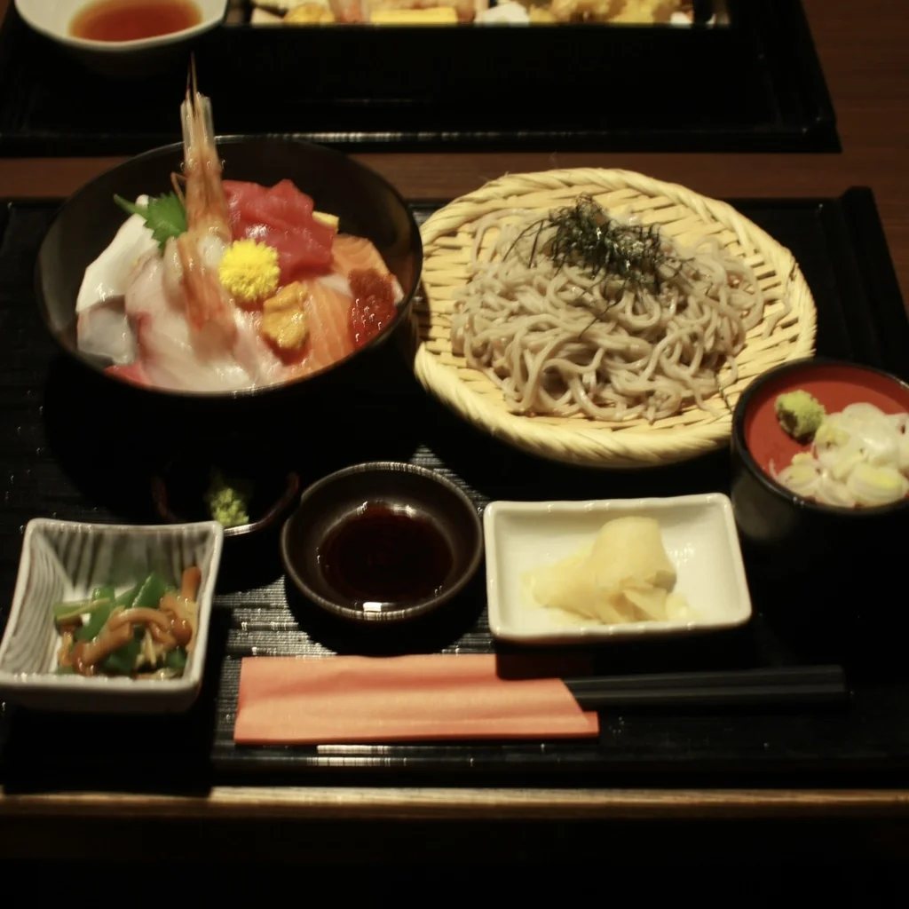 特上海鮮丼と蕎麦御膳