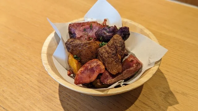 月と太陽ブルーイング本店｜札幌の人気クラフトビール専門店｜常時10タップ