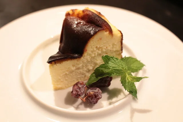 バスクチーズケーキ