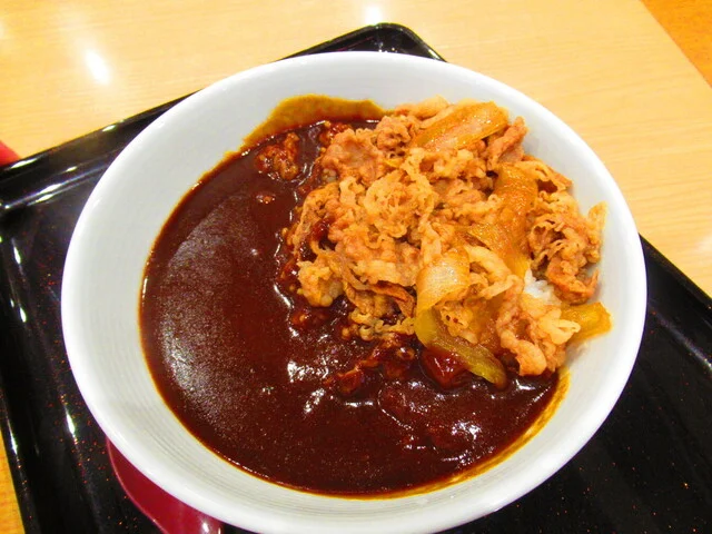 牛黒カレー
