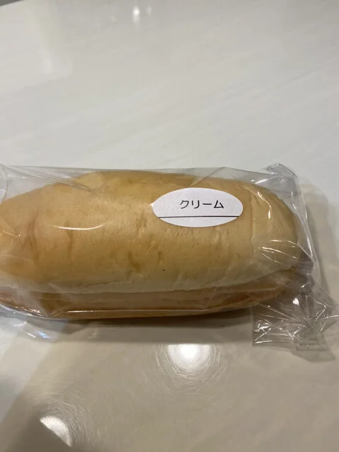 クリームコッペパン