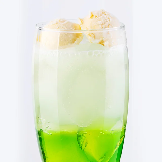 北海道メロンクリームソーダ