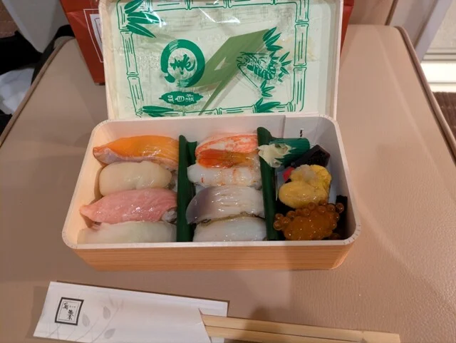 にぎり盛り合わせ