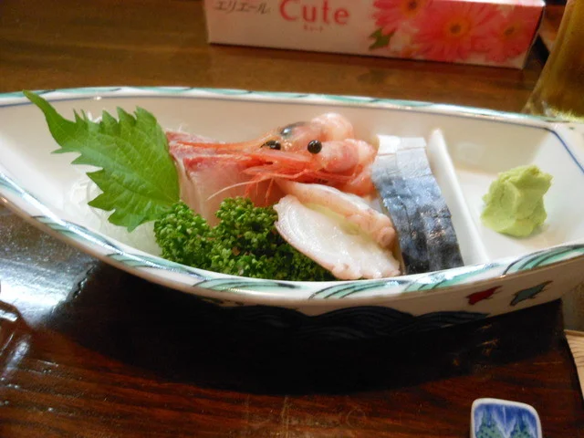 晩酌セットの刺身盛合せ