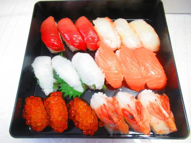 お祝い寿司スペシャルセット上段
