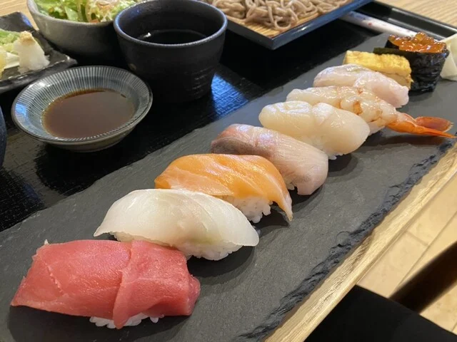 お刺身盛り合わせ