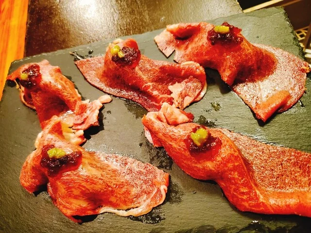 炙り大判牛とろロース