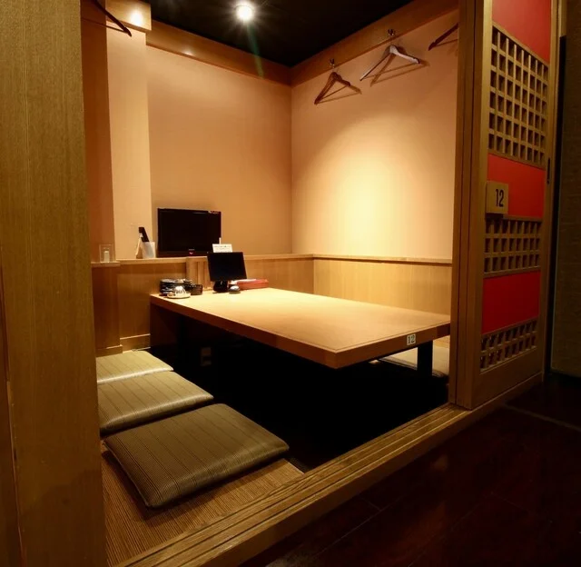 掘りごたつ個室