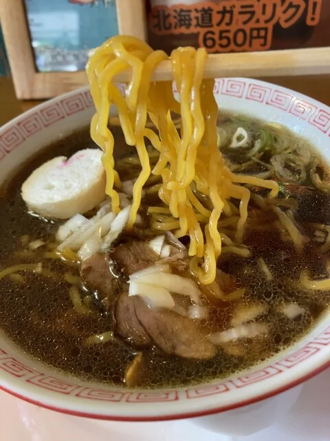 函館黒醤油ラーメン