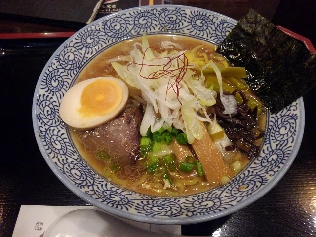 牛テールラーメン