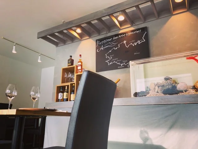 店内カウンター