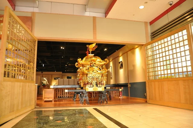 すすきの祭りこんこん神輿