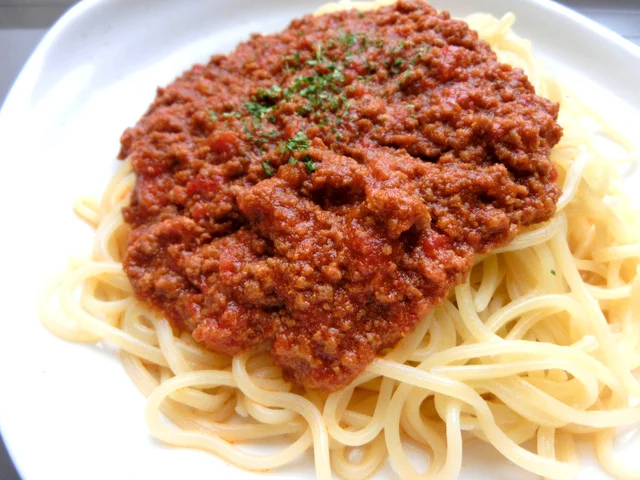 ルルロッソのミートパスタ