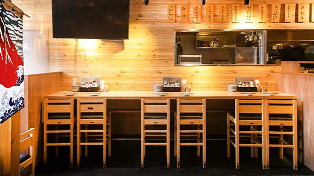 カウンター席