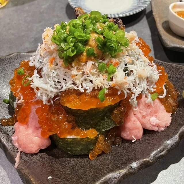 海鮮こぼれ寿司